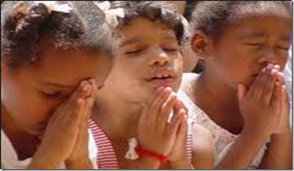 Children Christmas Pray