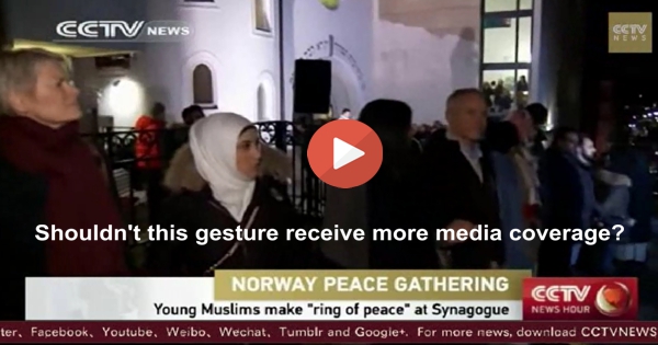 Muslims in Oslo Norway form a ring around synagogue in peace