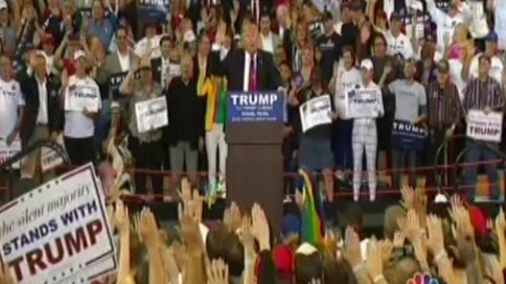 Donald Trump forces Orlando, Florida audience at a rally to swear they will vote for him