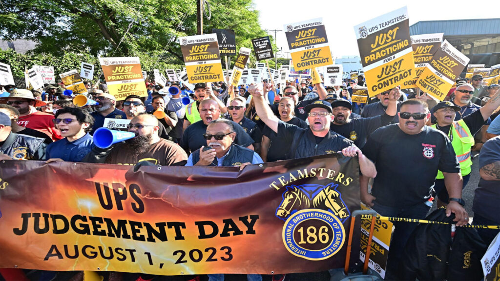 MAGA vs Labor Union Steward Reveals Why Workers Vote Against Their Interests